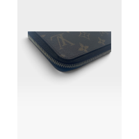 Louis Vuitton Zippy Wallet – Monogram Canvas