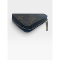 Louis Vuitton Zippy Wallet – Monogram Canvas